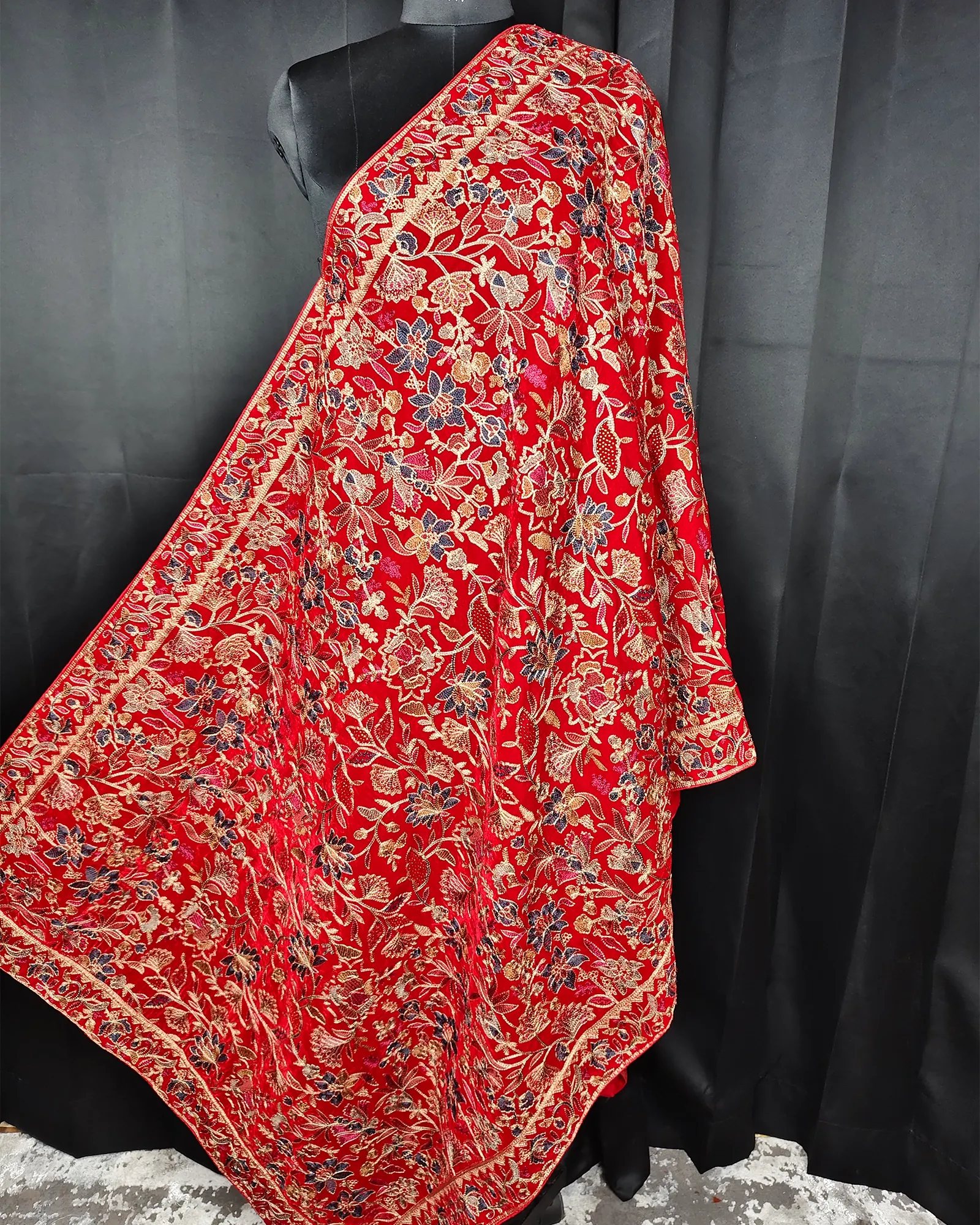 Kashmiri Work Pashmina Shawl