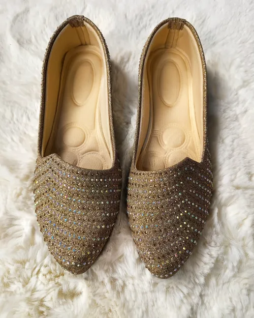 Golden Stone Work jutis