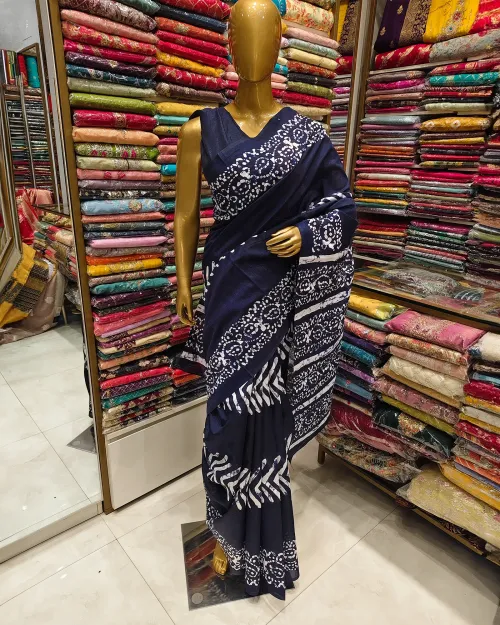 Navy Blue Colour Printed Casual Wear Cotton Saree
