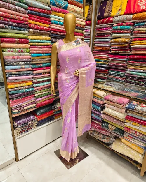 Move Zari Work Chiffon Saree