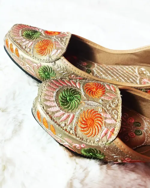 Golden Multi Work Casual Jutis