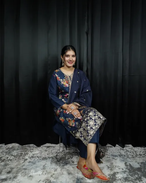 Navy Blue Floral Pattern Straight Suit