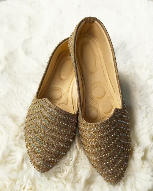 Golden Stone Work jutis