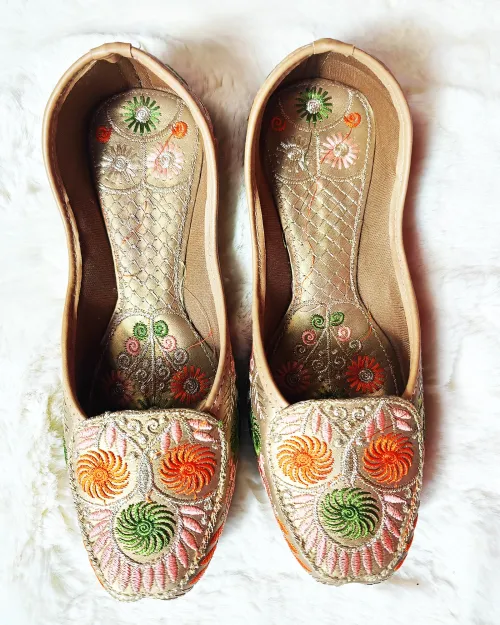 Golden Multi Work Casual Jutis