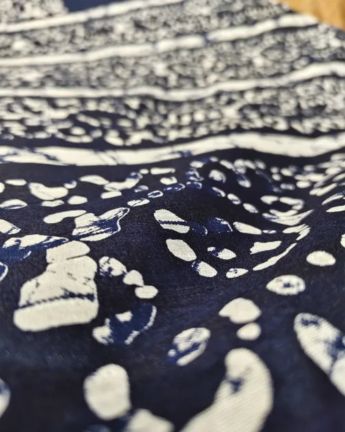 Navy Blue Colour Printed Casual Wear Cotton Saree