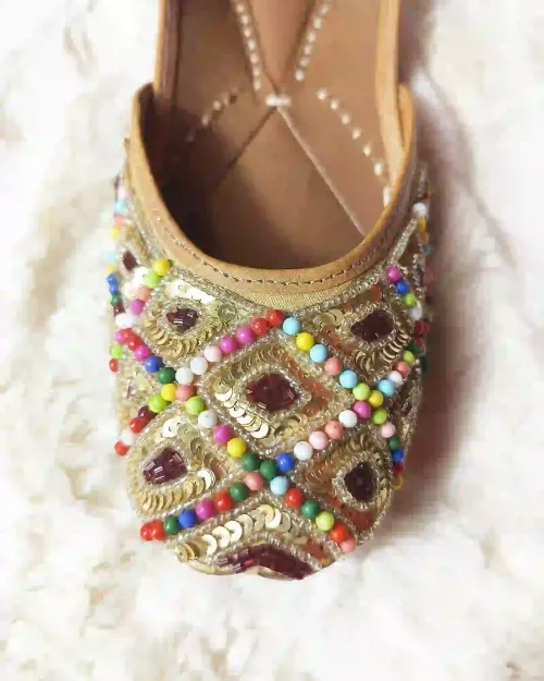 Golden Multi Stone Work Jutis