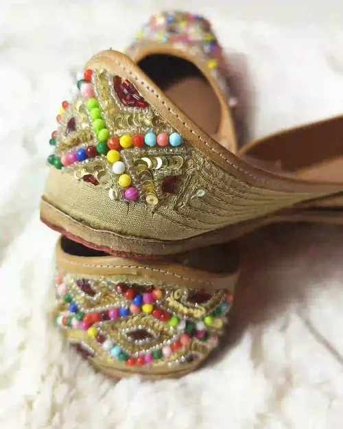 Brown Zari Work Casual Jutis